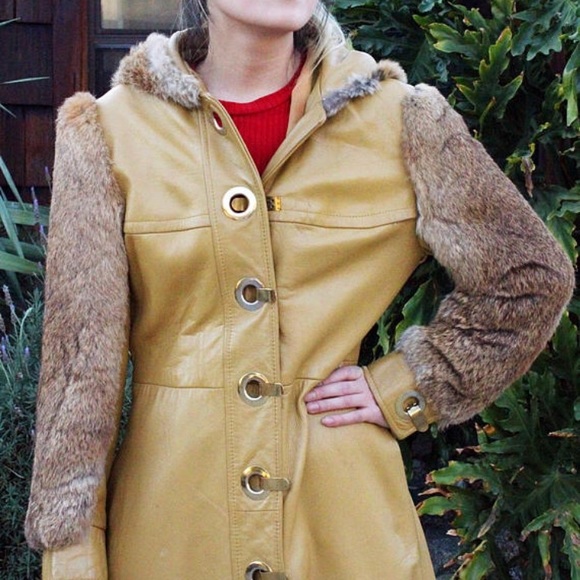 STUNNING VINTAGE LEATHER AND FUR COAT/LONG COAT - Picture 3 of 6
